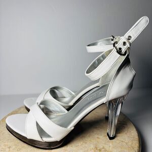 Women's Sz 8 White Y2K Charlotte Russe Faux Patent Leather Clear Heel Pumps Heel